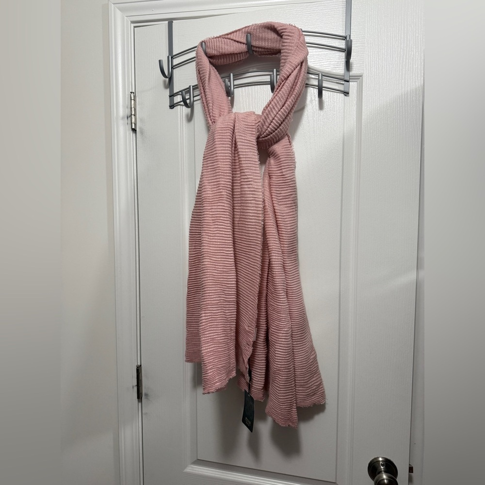 Riva NWT Women’s One size wrap scarf So Soft Silky Shawl Pink Stole‎ Versatile